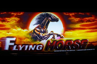 flying horse слот лого